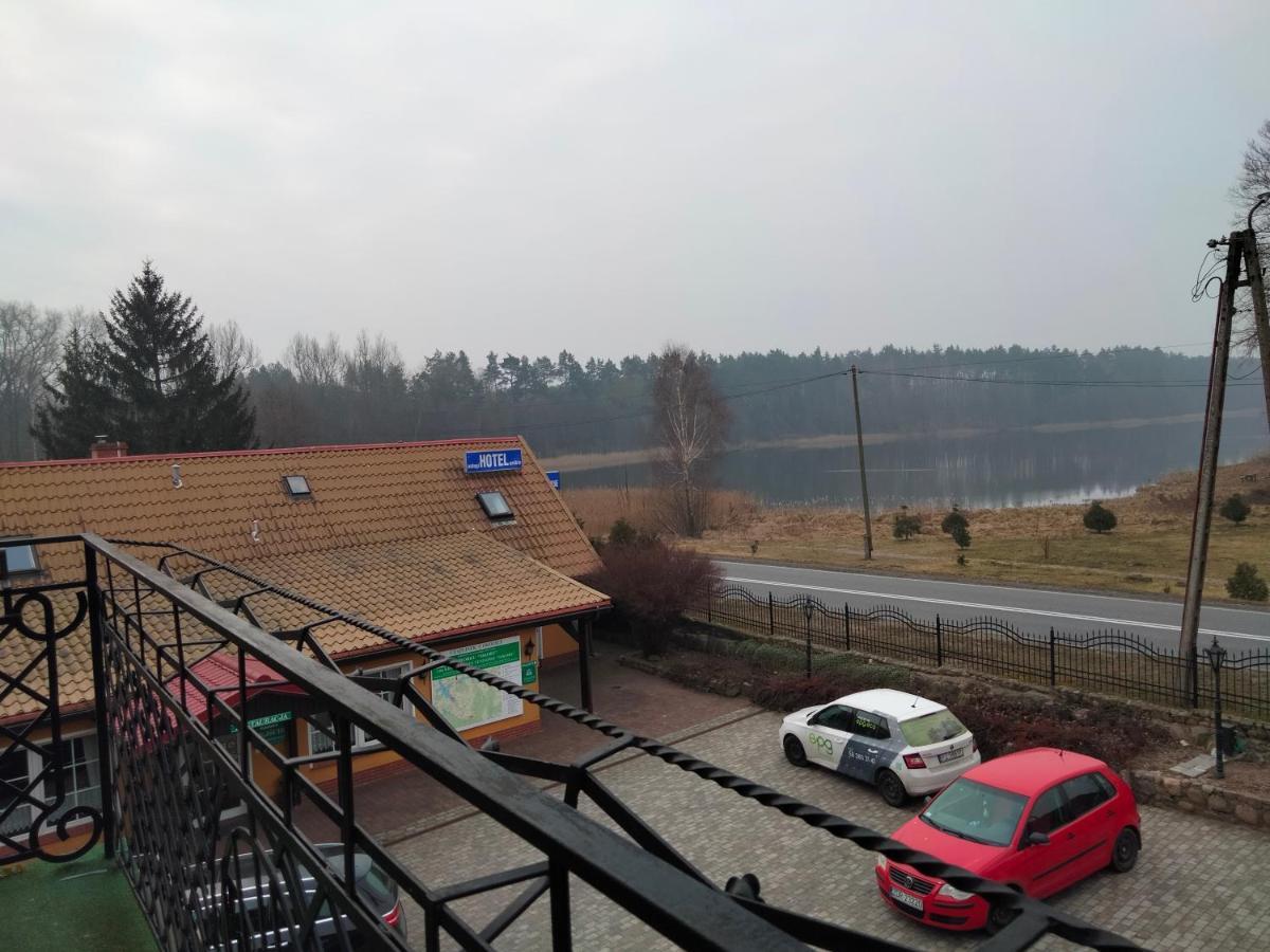 Zajazd Restauracja Machliny Экстерьер фото
