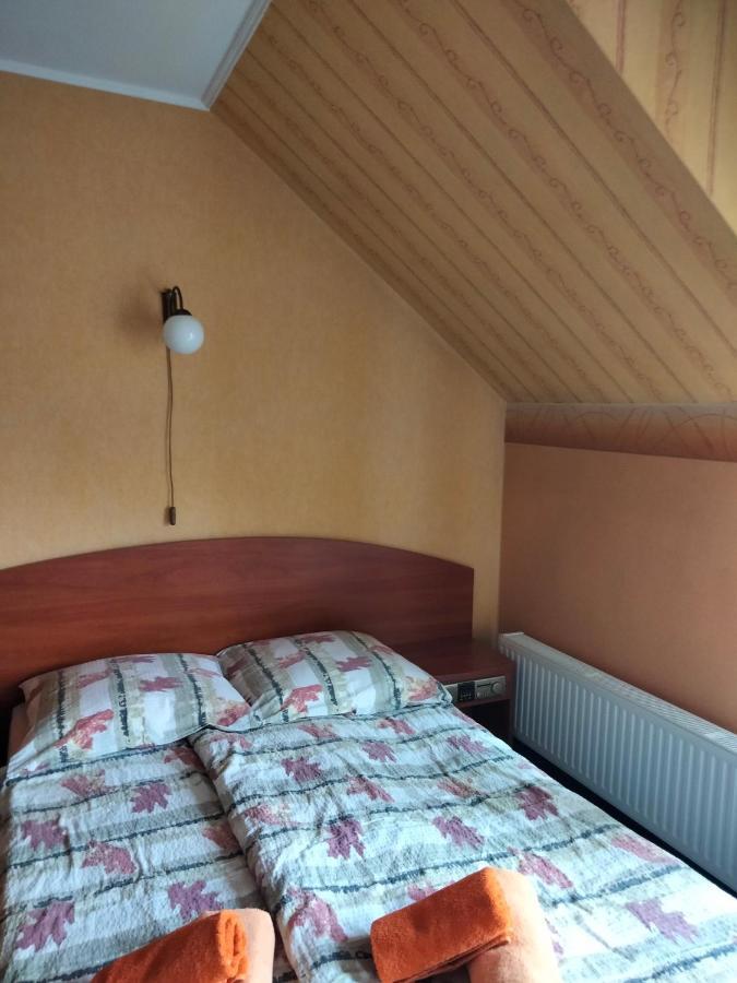 Zajazd Restauracja Machliny Экстерьер фото