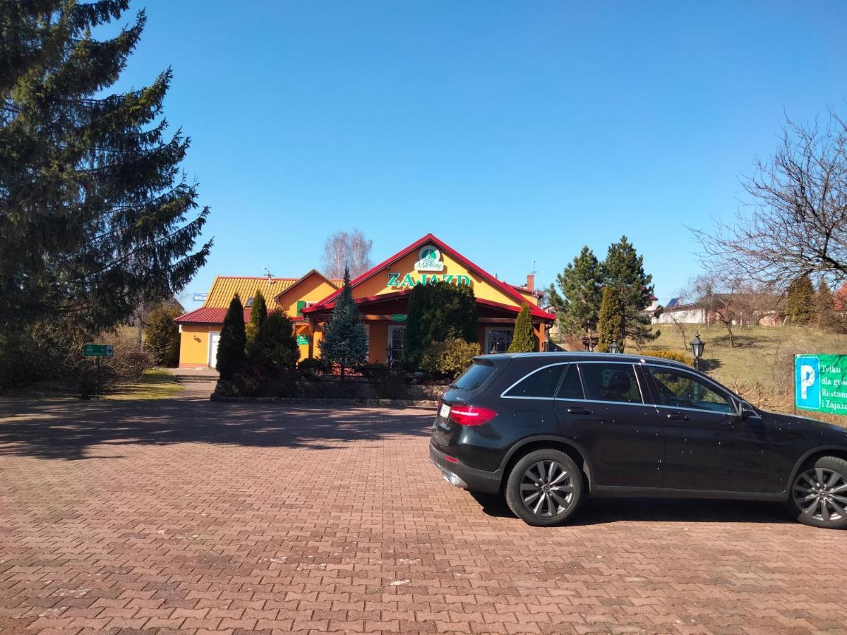 Zajazd Restauracja Machliny Экстерьер фото